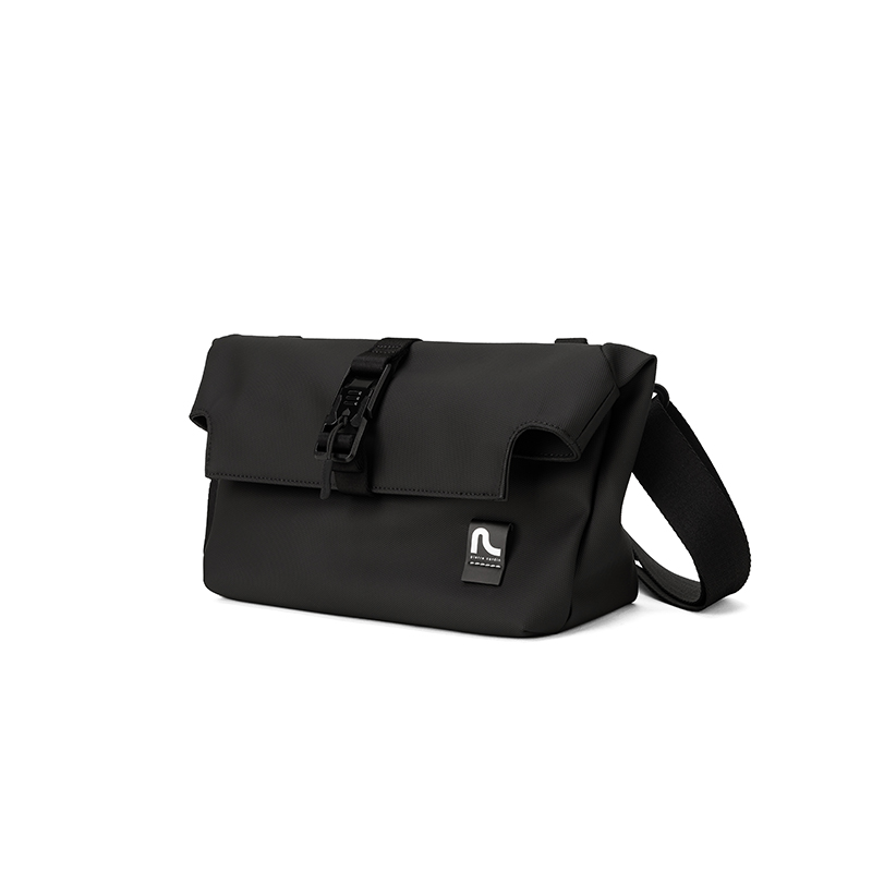 PIERRE CARDIN Buckle
