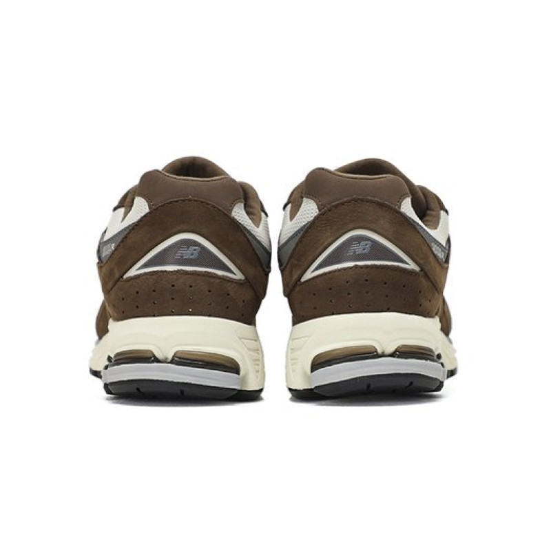 New Balance NB 2002R