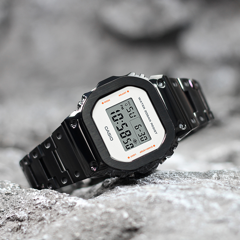 CASIO DW-5600WS-4