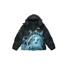 Supreme x THE NORTH FACE Week 10 Statue of Liberty Baltoro