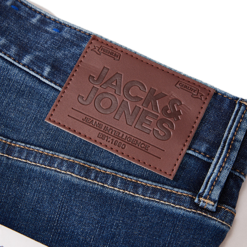 JACK JONES