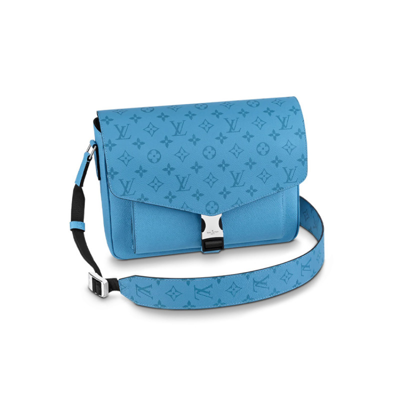 LOUIS VUITTON Messengerama