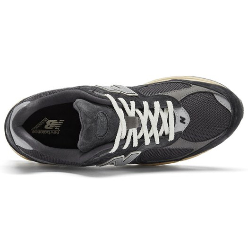 New Balance NB 2002R