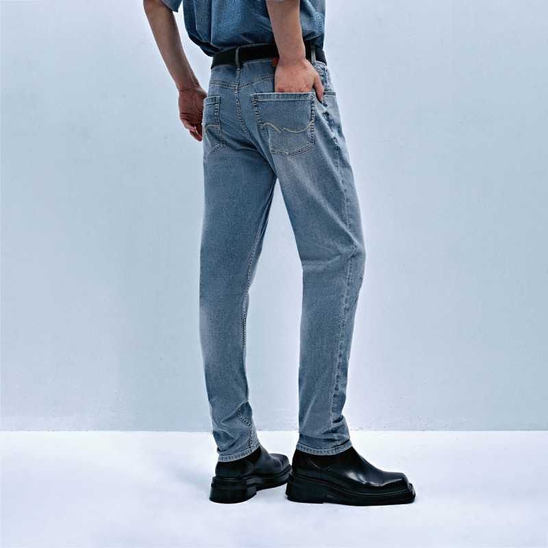 JACK JONES