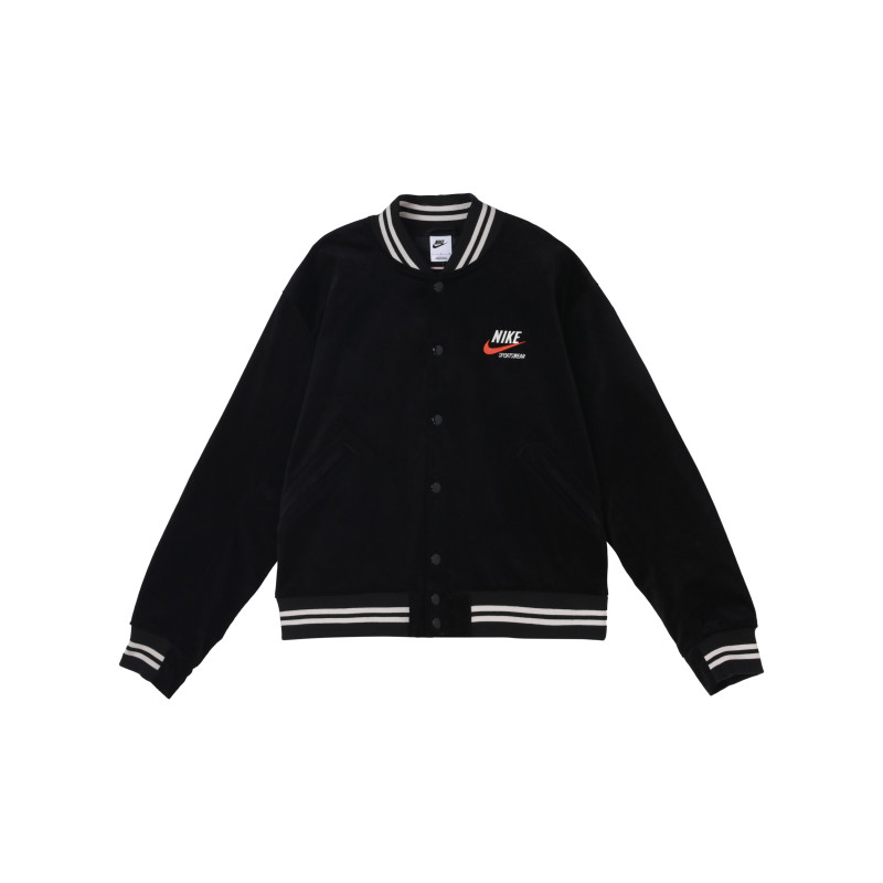 Nike Sportswear Trend Logo