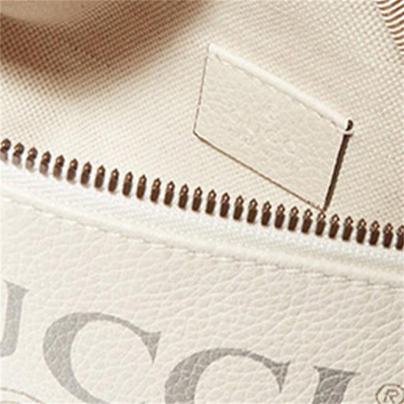 GUCCI Print Logo