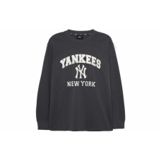 MLB T