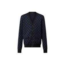 LOUIS VUITTON V