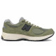 New Balance NB 2002R