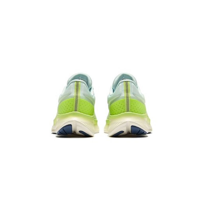 Saucony Vessel