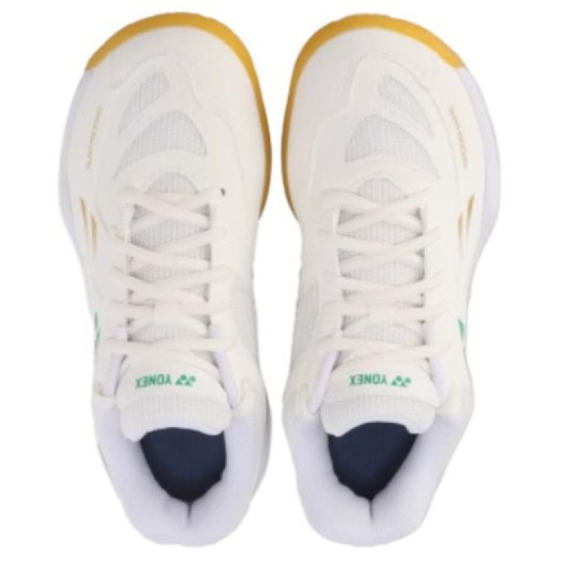 YONEX