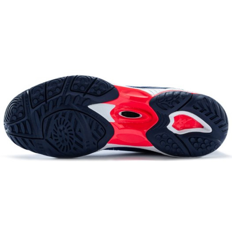 Mizuno Hurricane 3