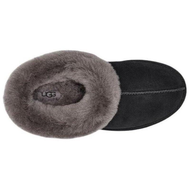 UGG