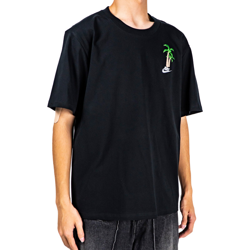 Nike T
