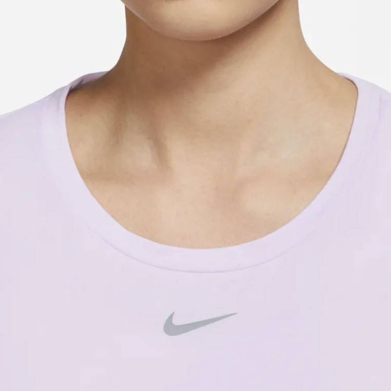 Nike Dri-FIT One Luxe T