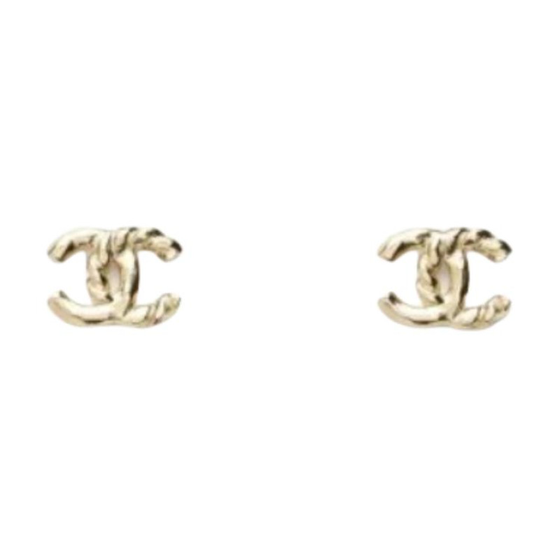 CHANEL -
