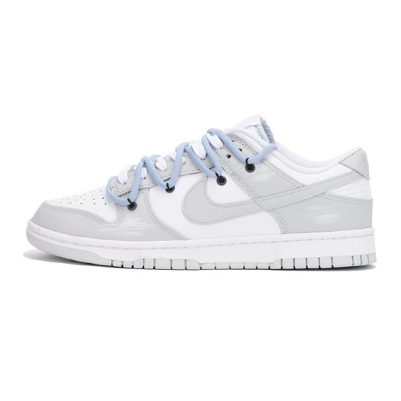 Nike Dunk vibe