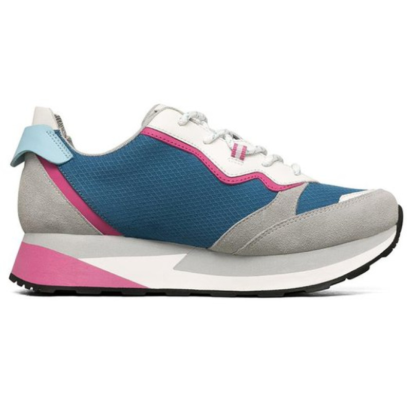 Skechers