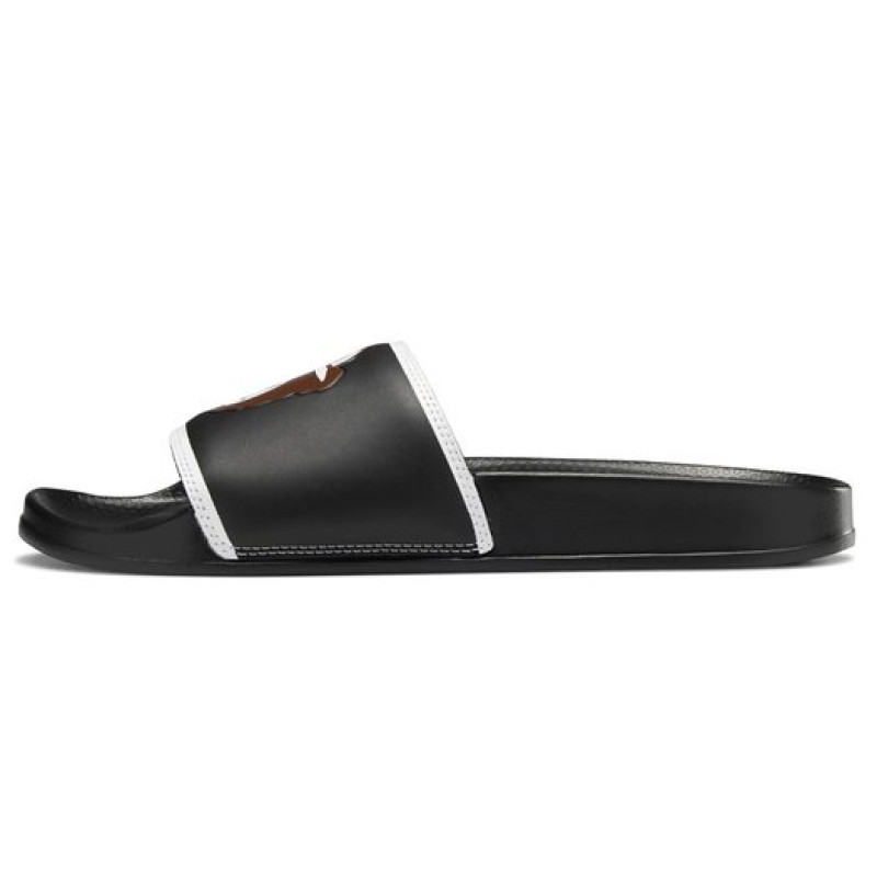 OIOI x Reebok classic slide