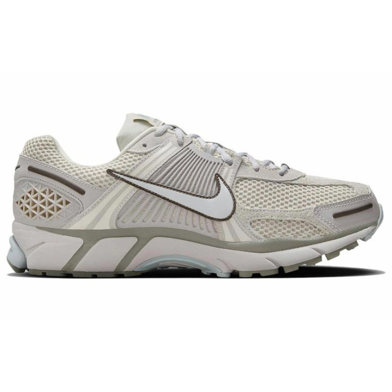 Nike Air Zoom Vomero 5