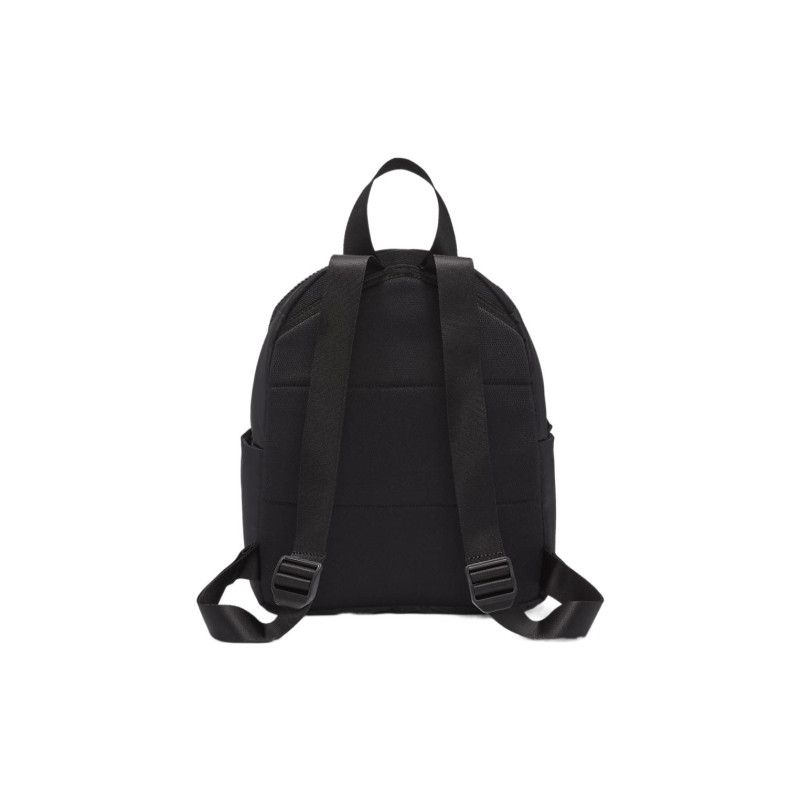 Nike Sportswear Essentials