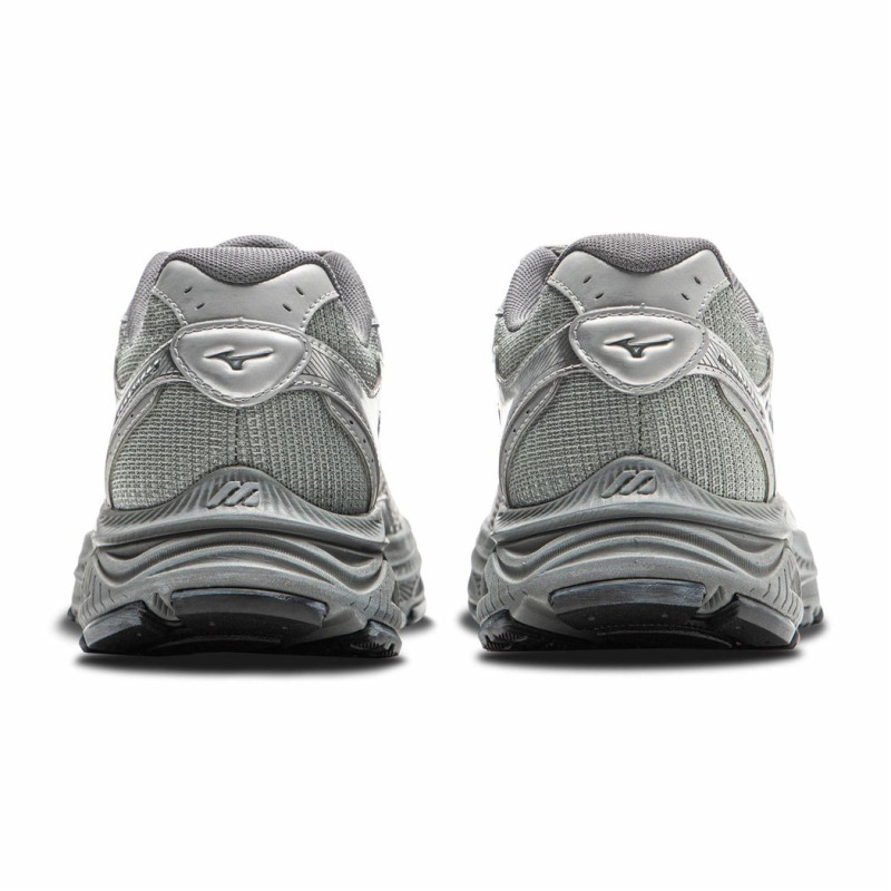 Mizuno Racer S
