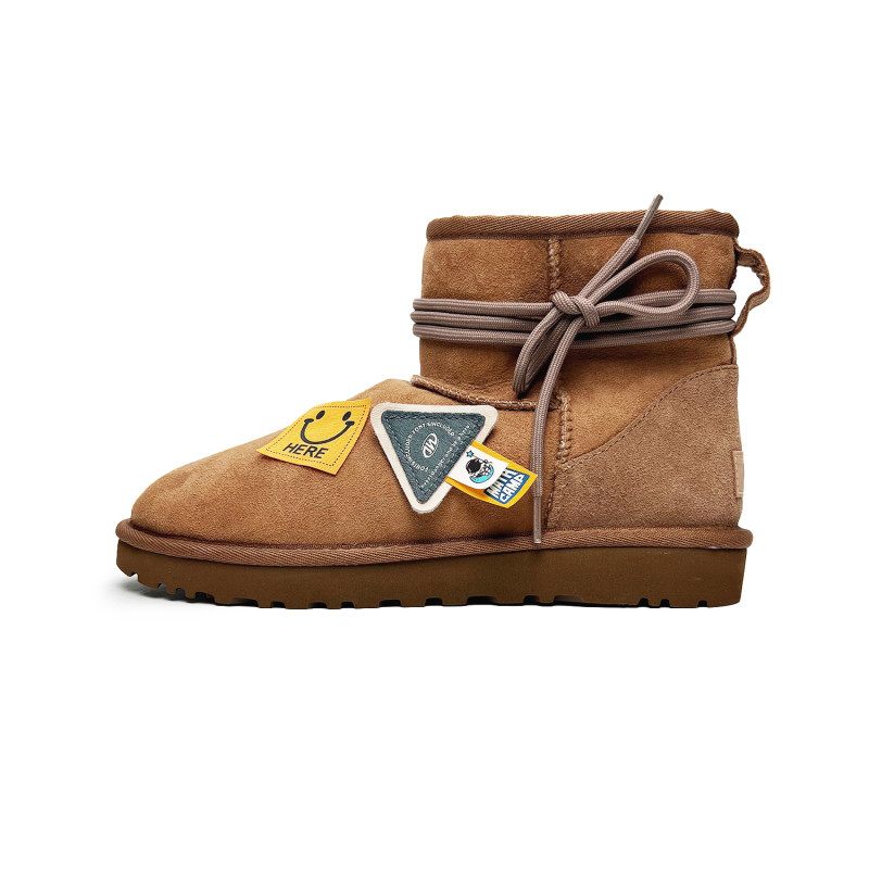 UGG CLASSIC MINI