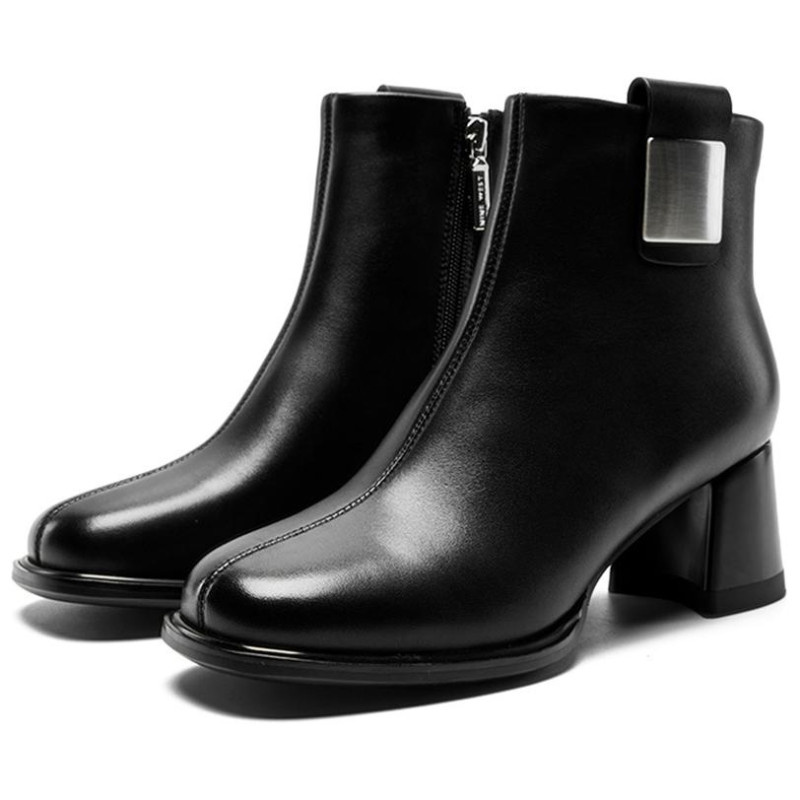 NINE WEST