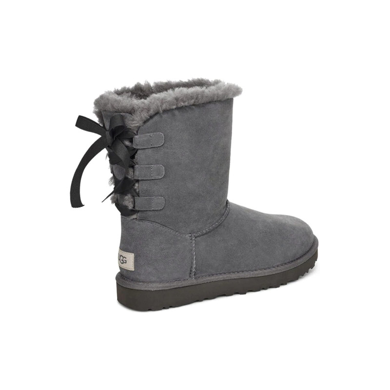UGG Short Bow Stiefel