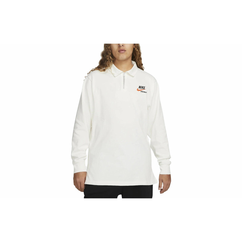 Nike Sportswear Trend Logo