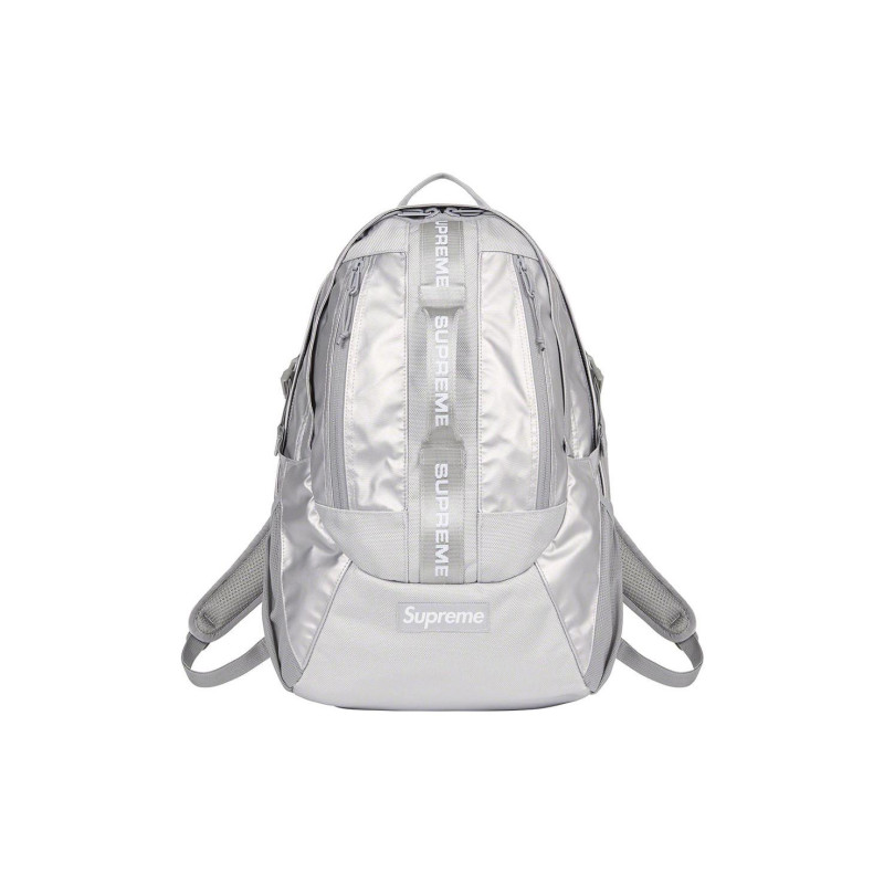 Supreme FW22 Week 1