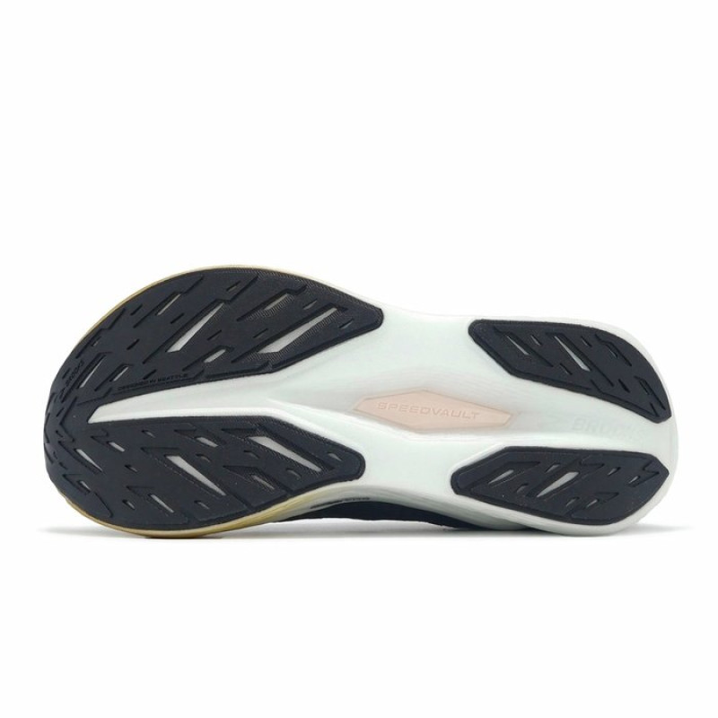Brooks Hyperion Max 2