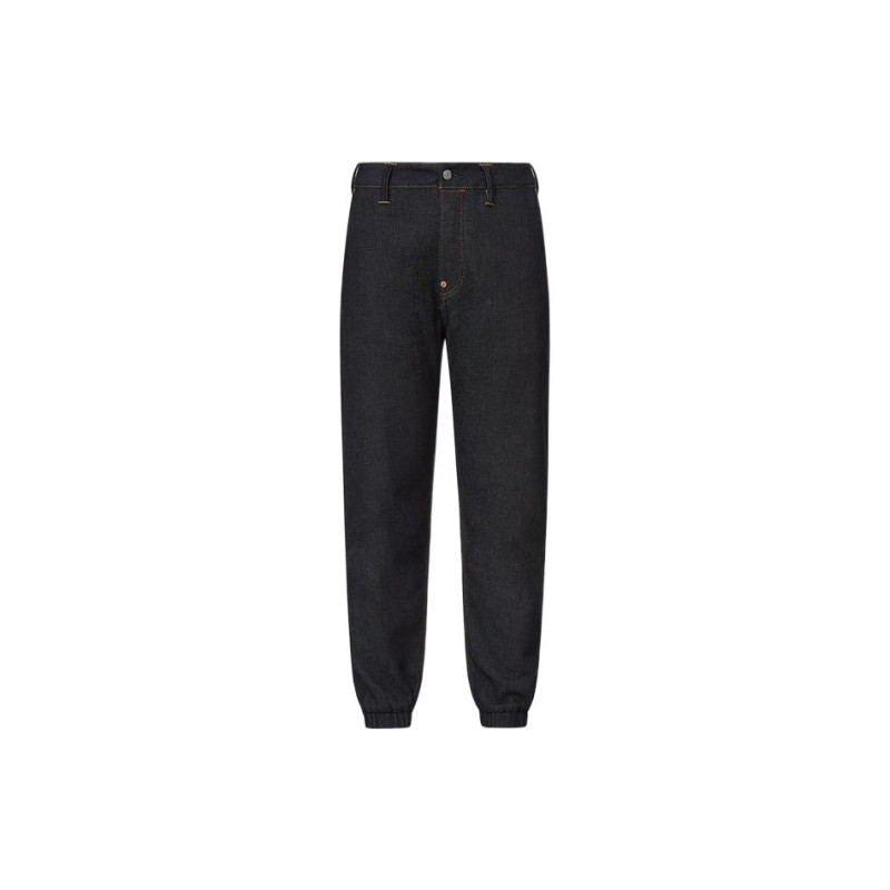 EVISU M