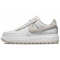 Nike Air Force 1 Low summit white