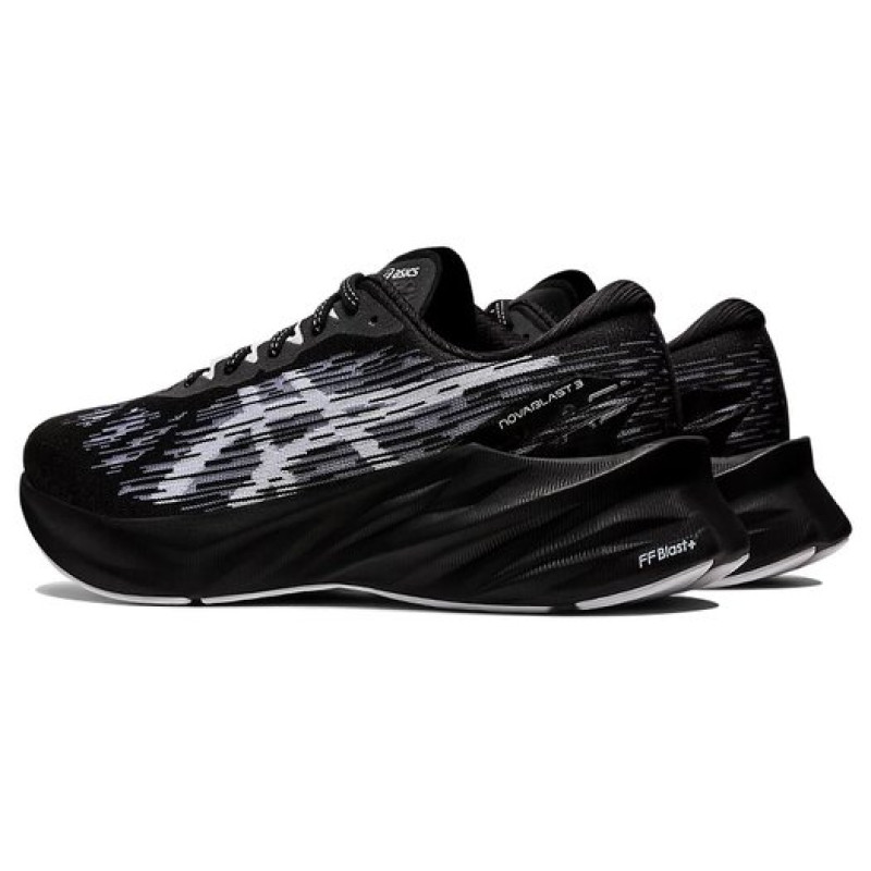 Asics Novablast 3