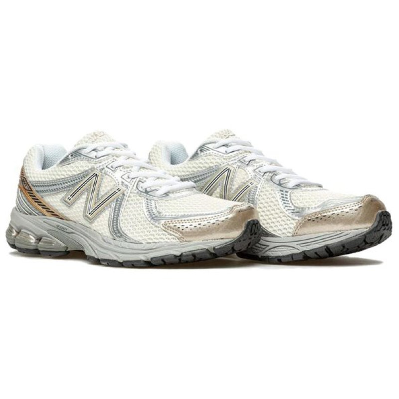 New Balance NB 860 v2