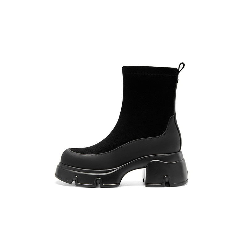 NINE WEST