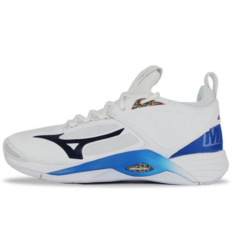 Mizuno Wave Momentum 2