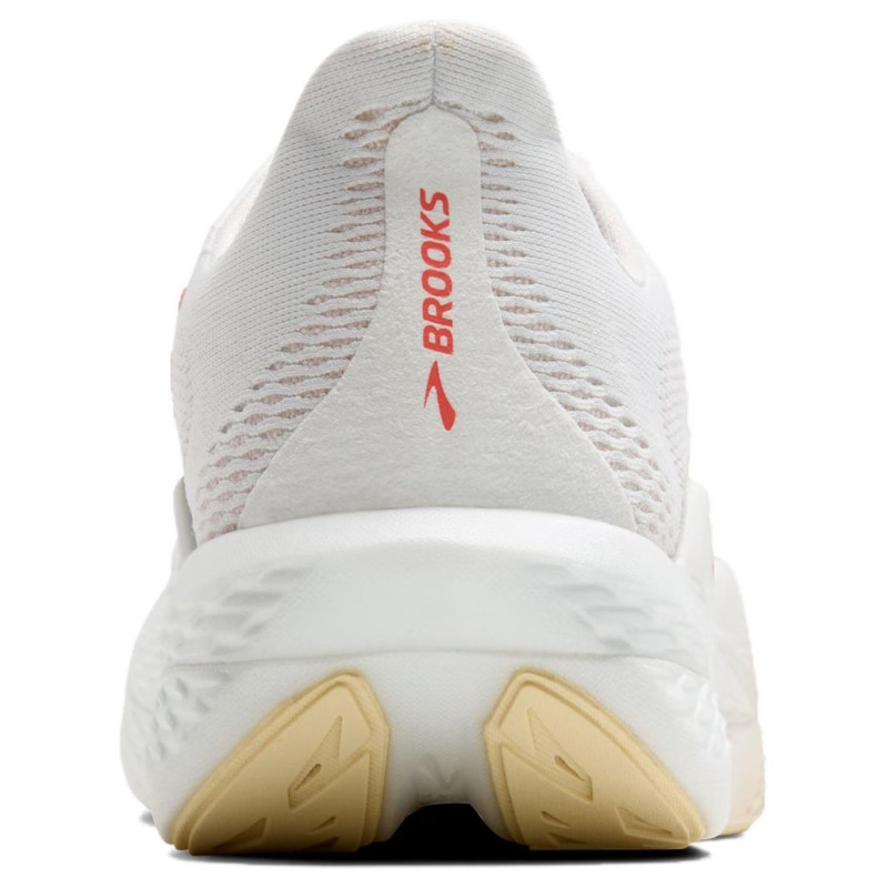 Brooks Hyperion Max 2