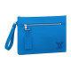 LOUIS VUITTON Takeoff
