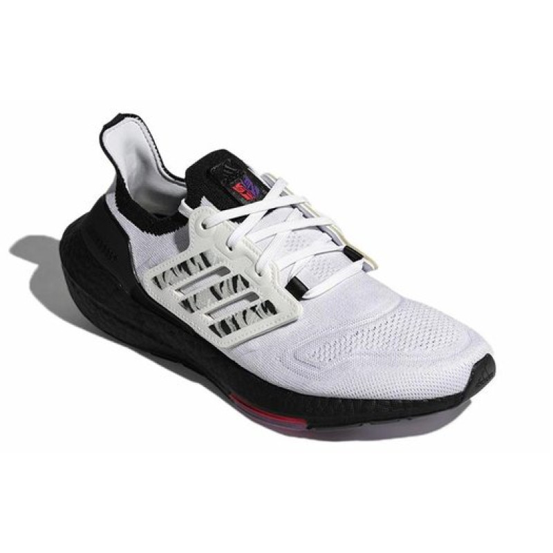 adidas Ultraboost 22