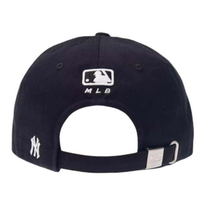 MLB -
