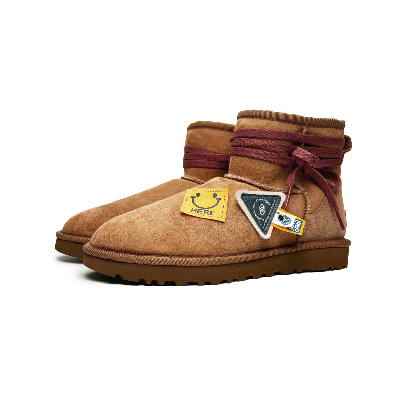UGG CLASSIC MINI
