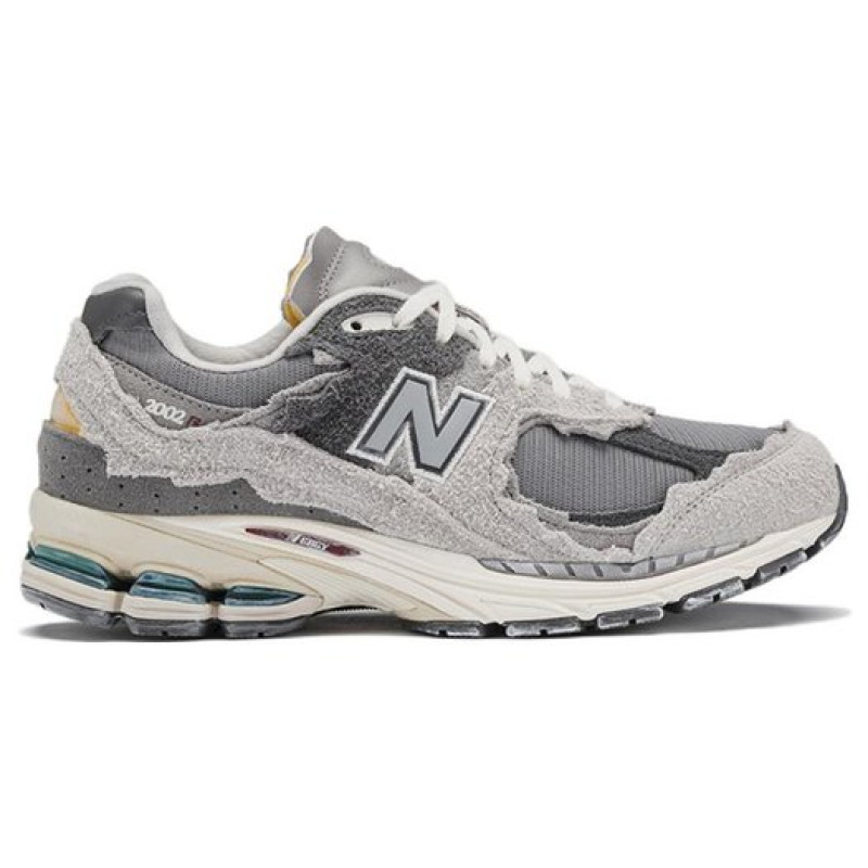 New Balance NB 2002R 