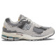 New Balance NB 2002R 