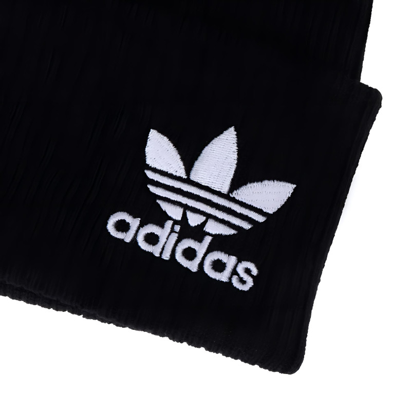 adidas originals Logo
