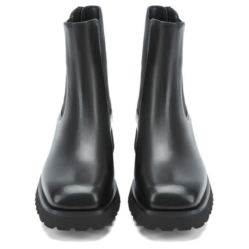 NINE WEST