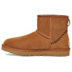 UGG CLASSIC MINI
