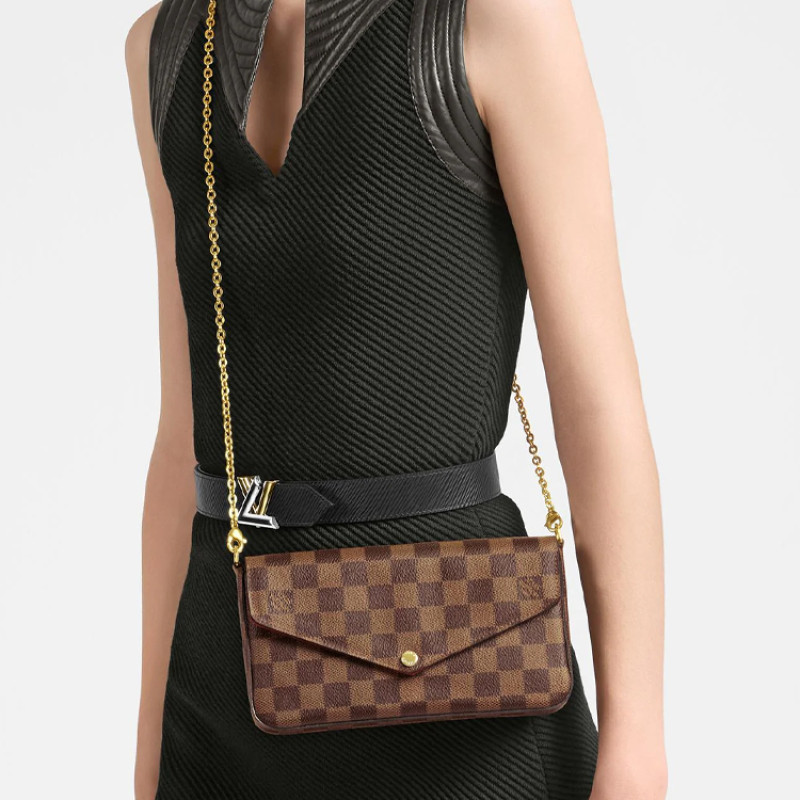 LOUIS VUITTON Pochette Flicie