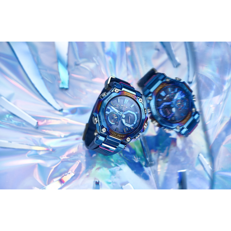 G-SHOCK MTG 3G MTG-B2000PH-2APR-person